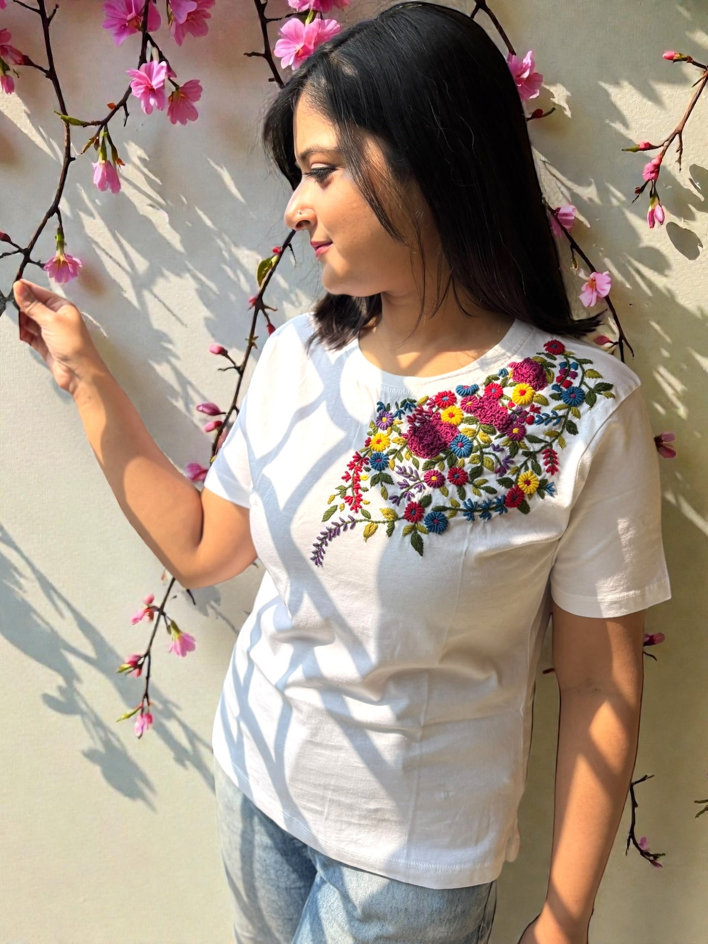 Hana Embroidered T-shirt - White Shoulder