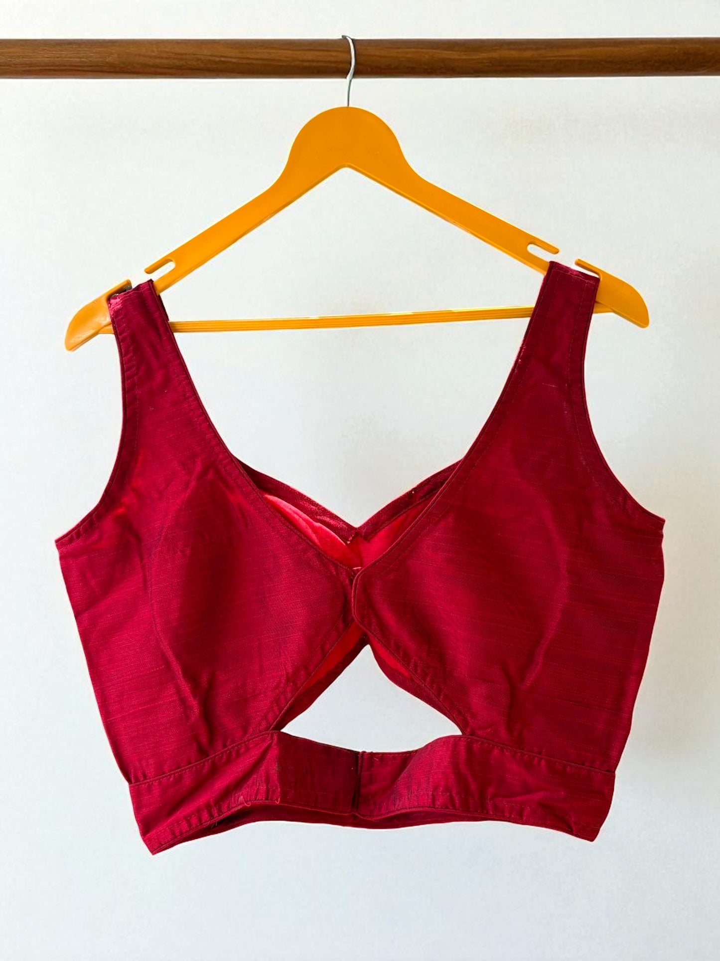 Peekaboo Sleeveless Blouse - Maroon