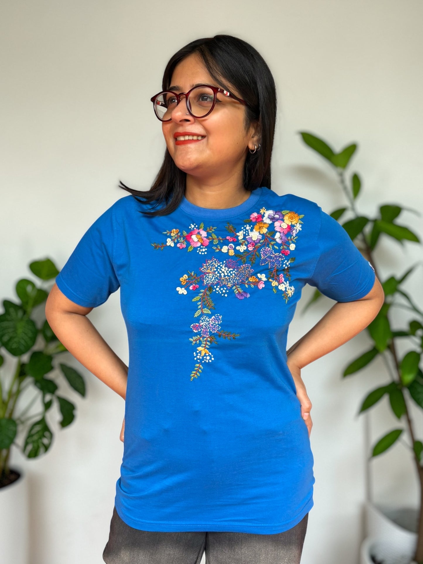 Hana Embroidered T-shirt - Royal Blue Shoulder