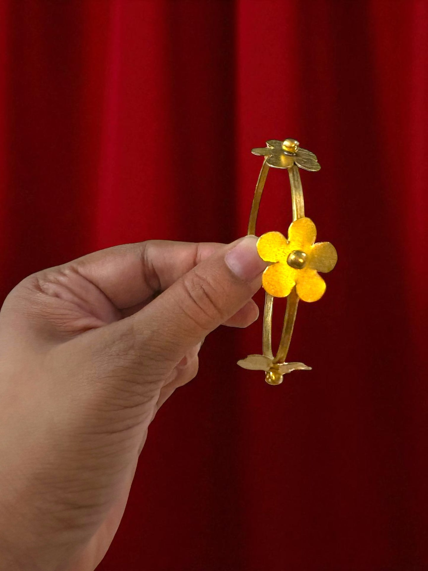 Bangaliana Flower Brass Thin Bracelet