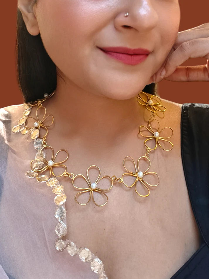 dainty-flower-pearl-brass-choker-necklace-jewelry-set-necklace-earrings-ring