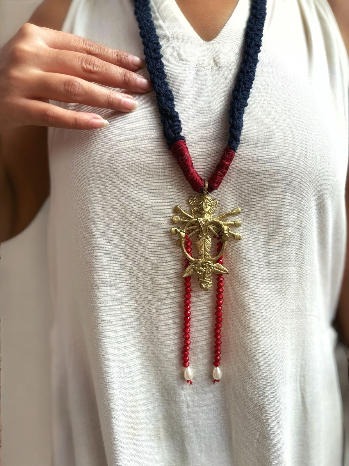 devi-crystal-dokra-brass-necklace