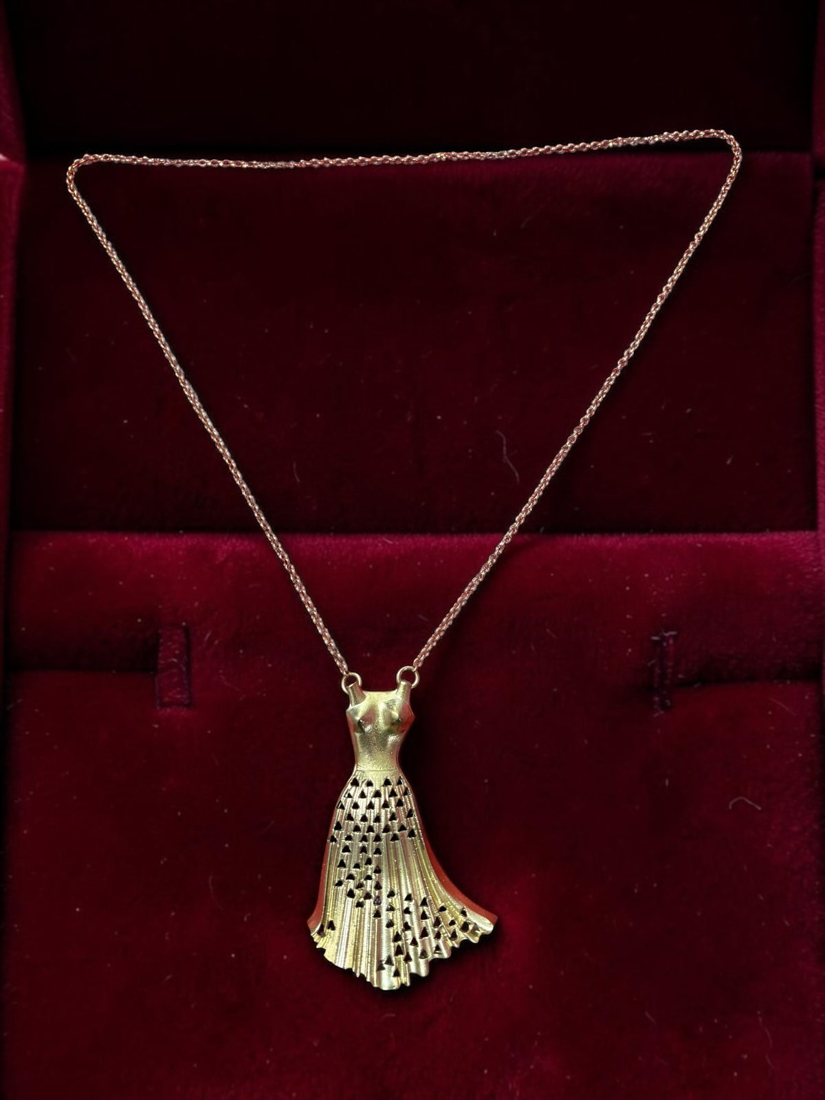 Princess Diana Premium Sculptural Brass Necklace Jewelry Set (Necklace, Earrings)