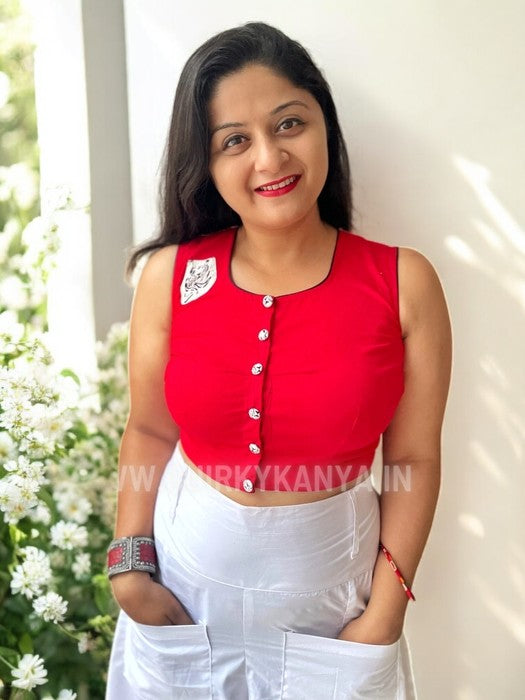 Eye of the Tiger Printed Sleeveless Cotton Blouse - Red