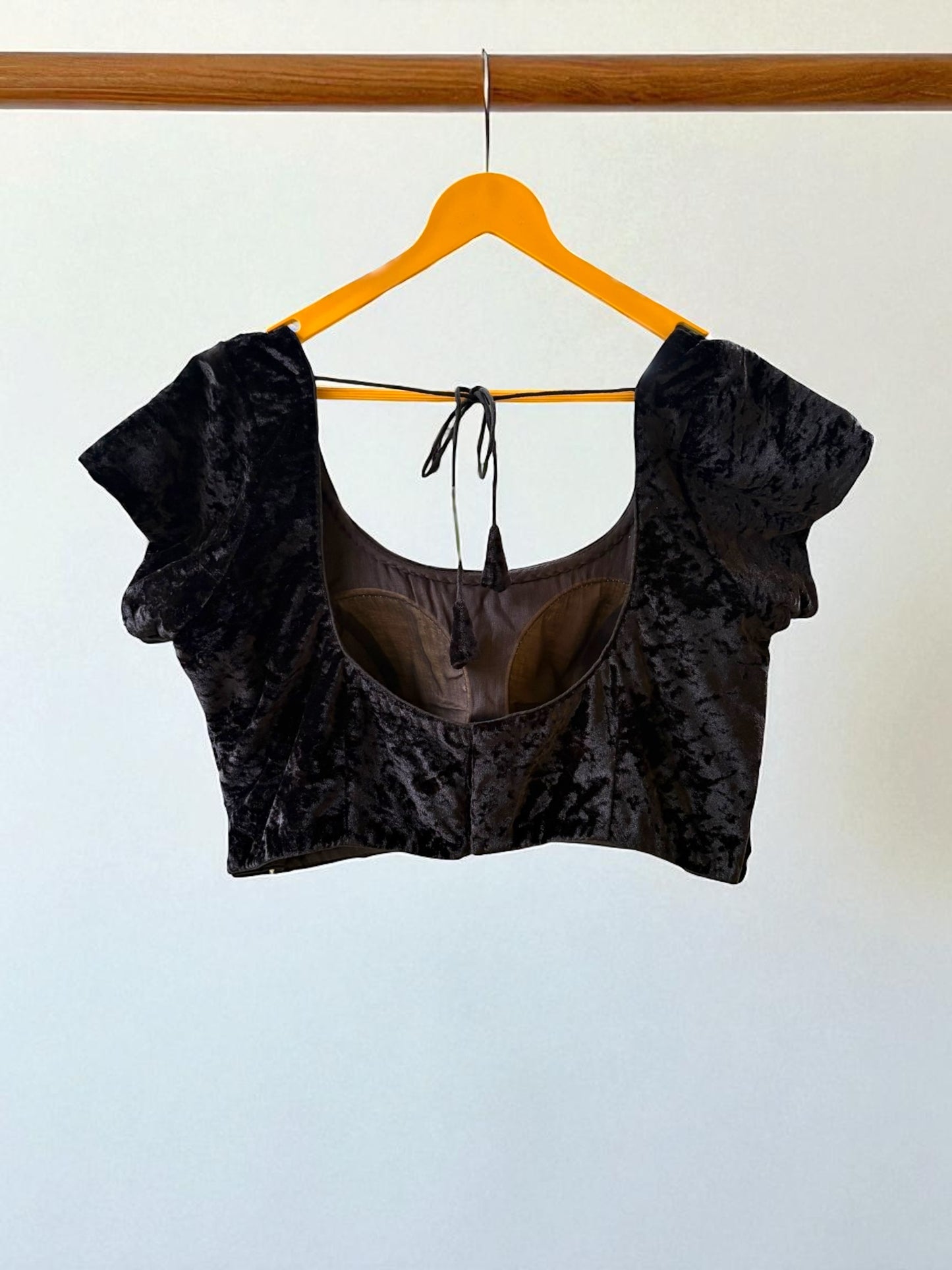 Niharika Short Sleeved Velvet Blouse - Black