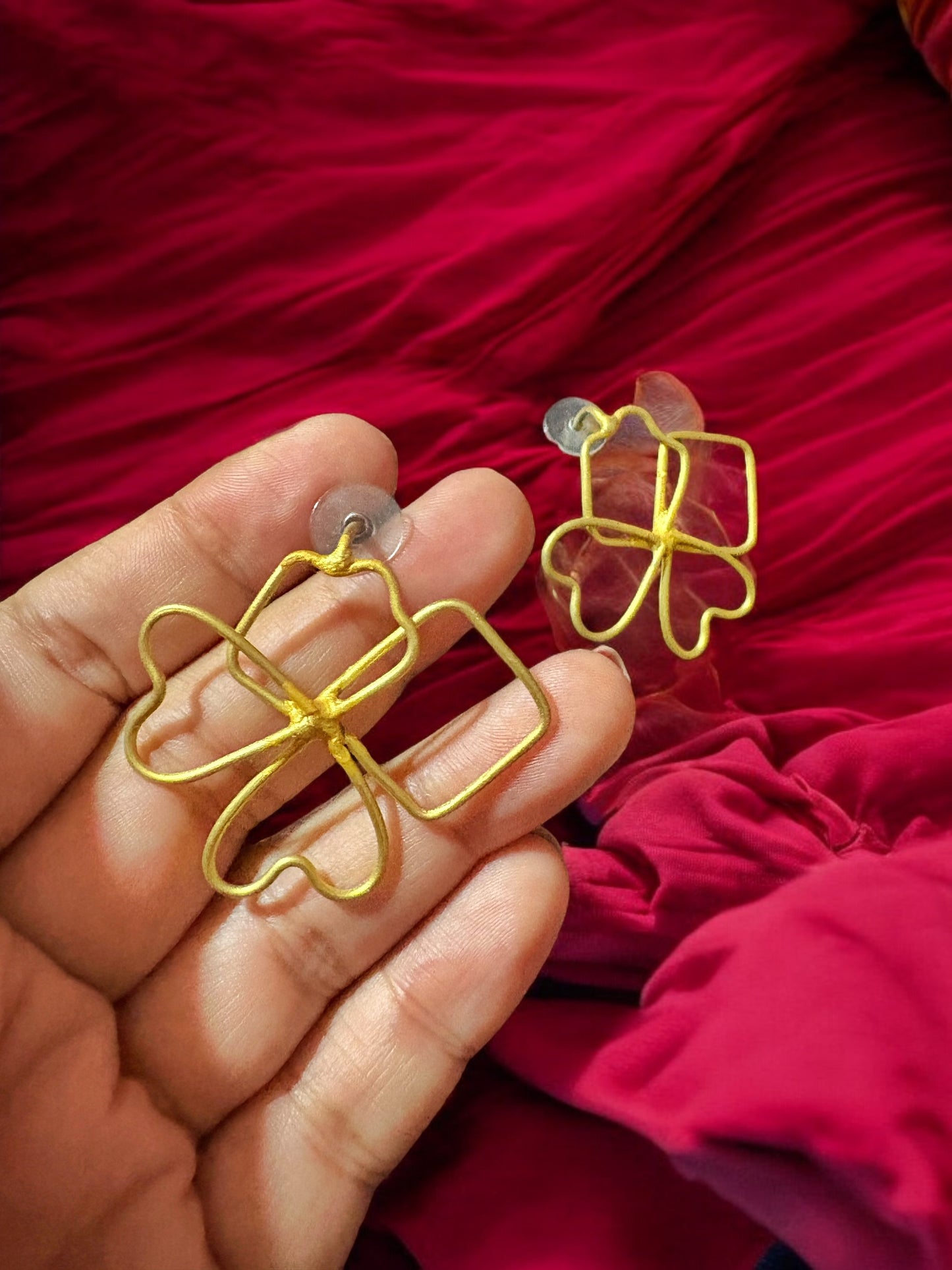square-flower-brass-stud-earrings