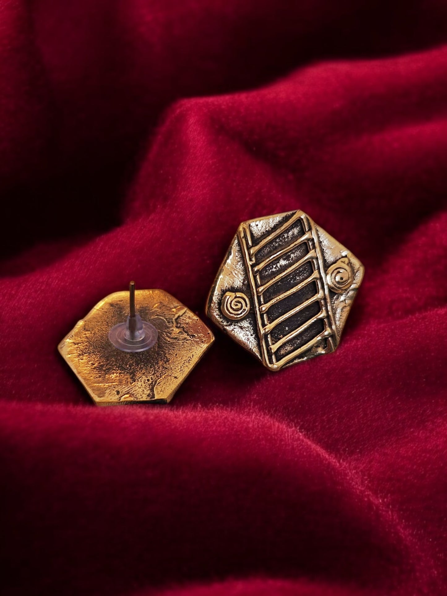 indus-hexa-coin-brass-stud-earrings