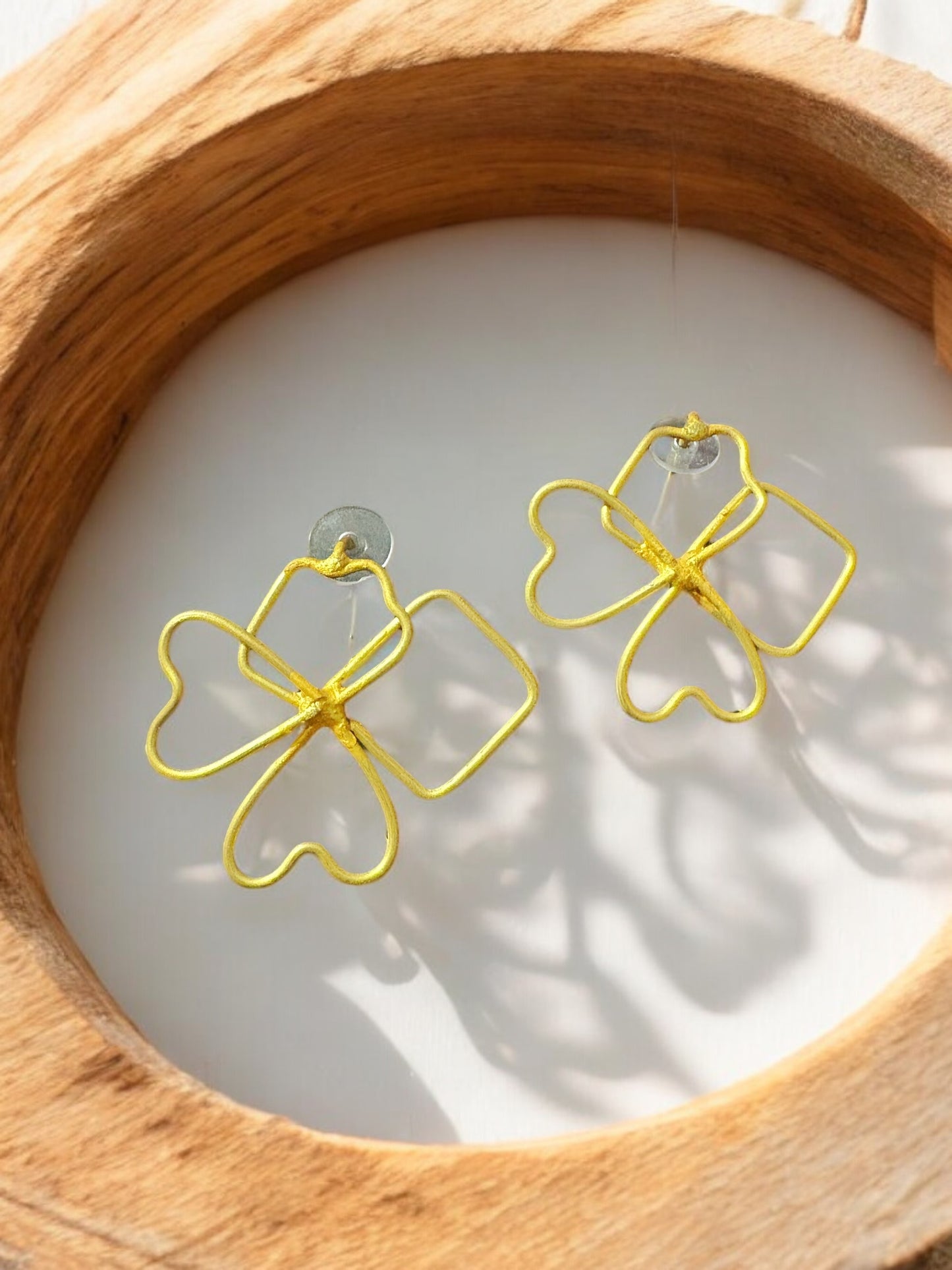 square-flower-brass-stud-earrings