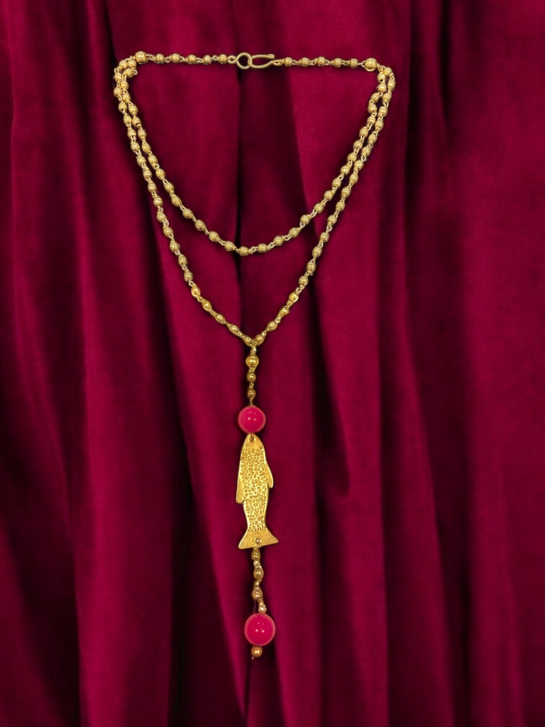 fishy-pink-beaded-brass-pendant-necklace-jewelry-set-necklace-earrings-ring