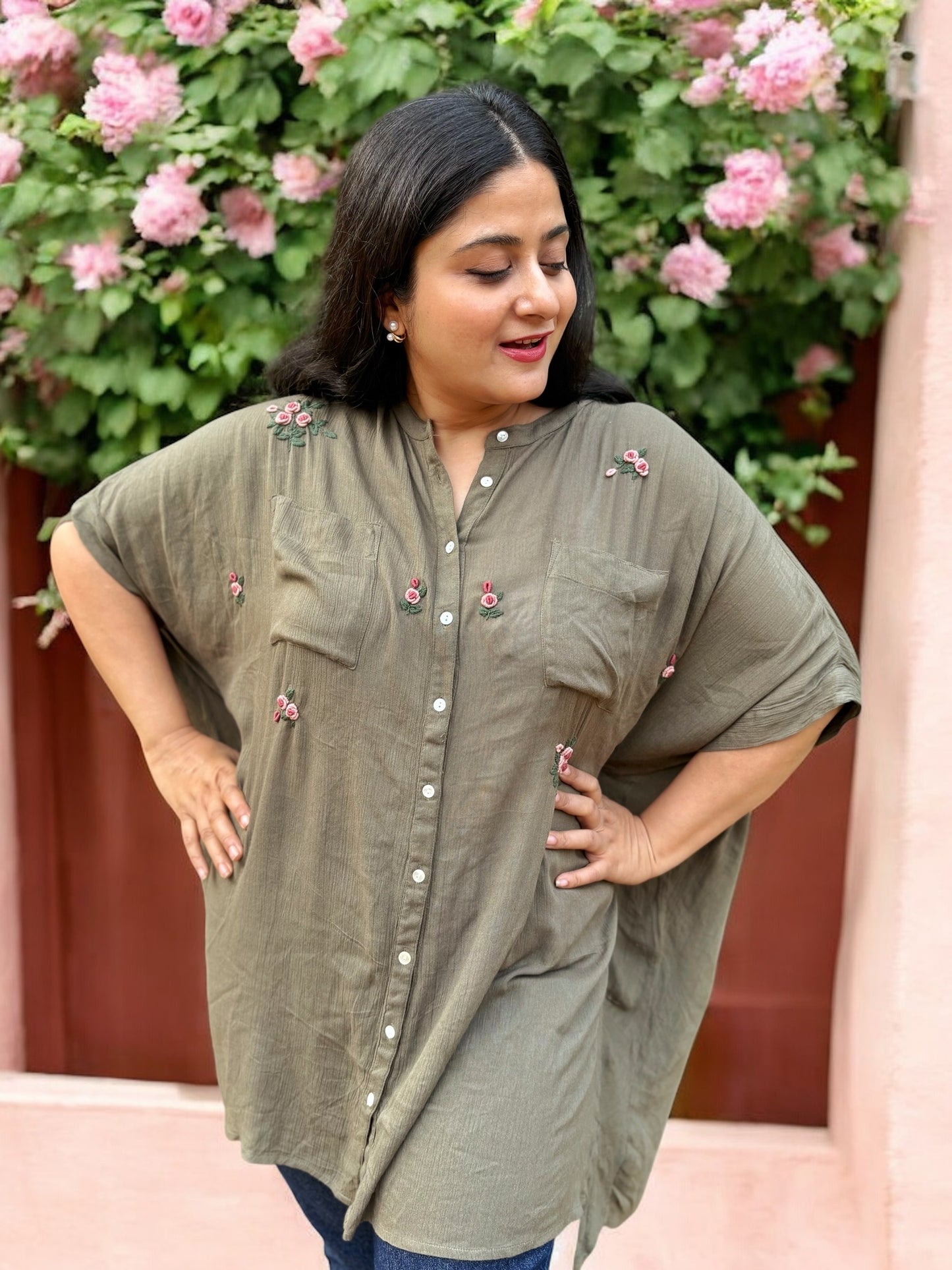 ella-embroidered-antfit-cotton-kimono-top-moss-green