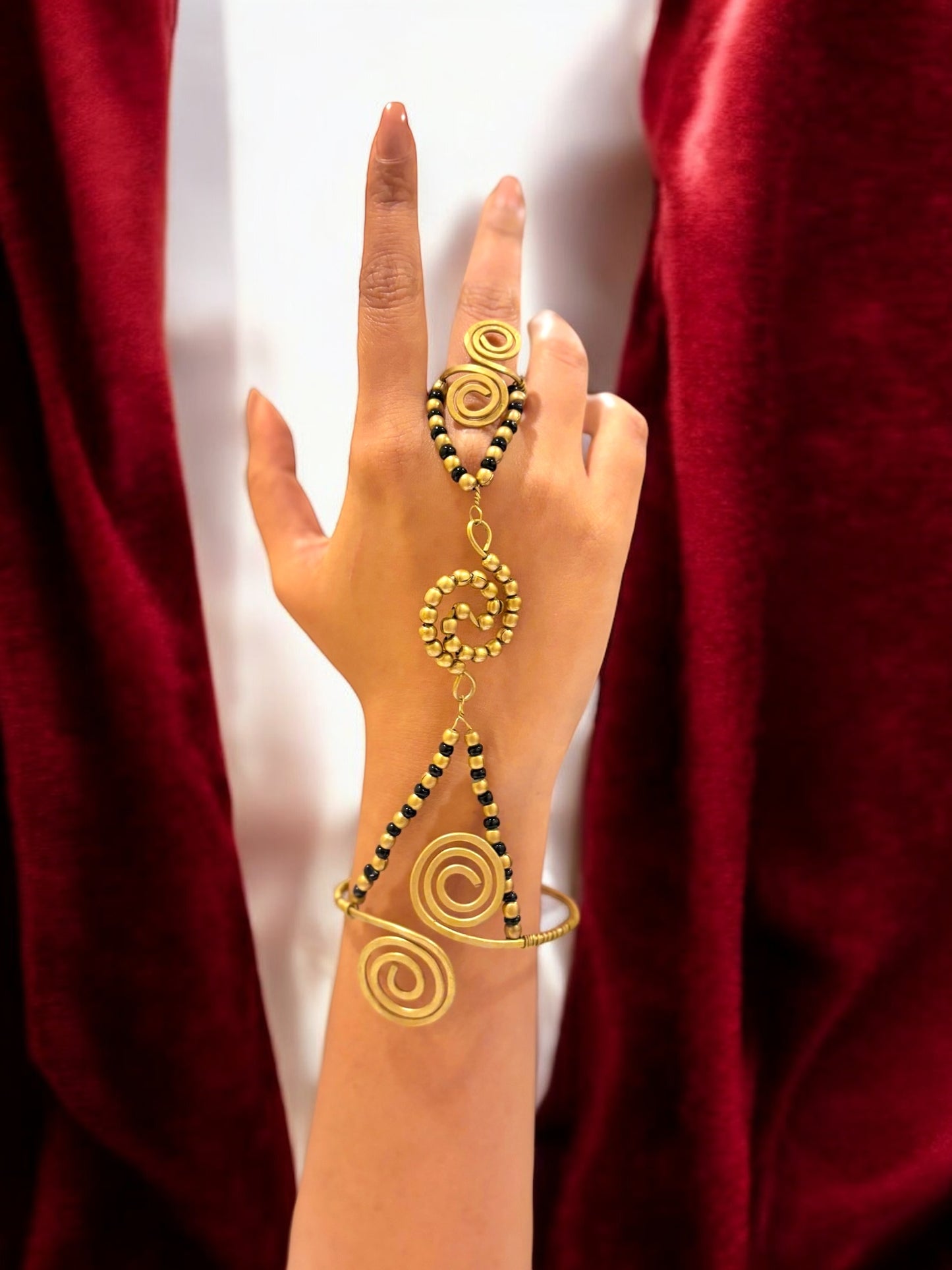 nakhreeli-brass-hand-harness