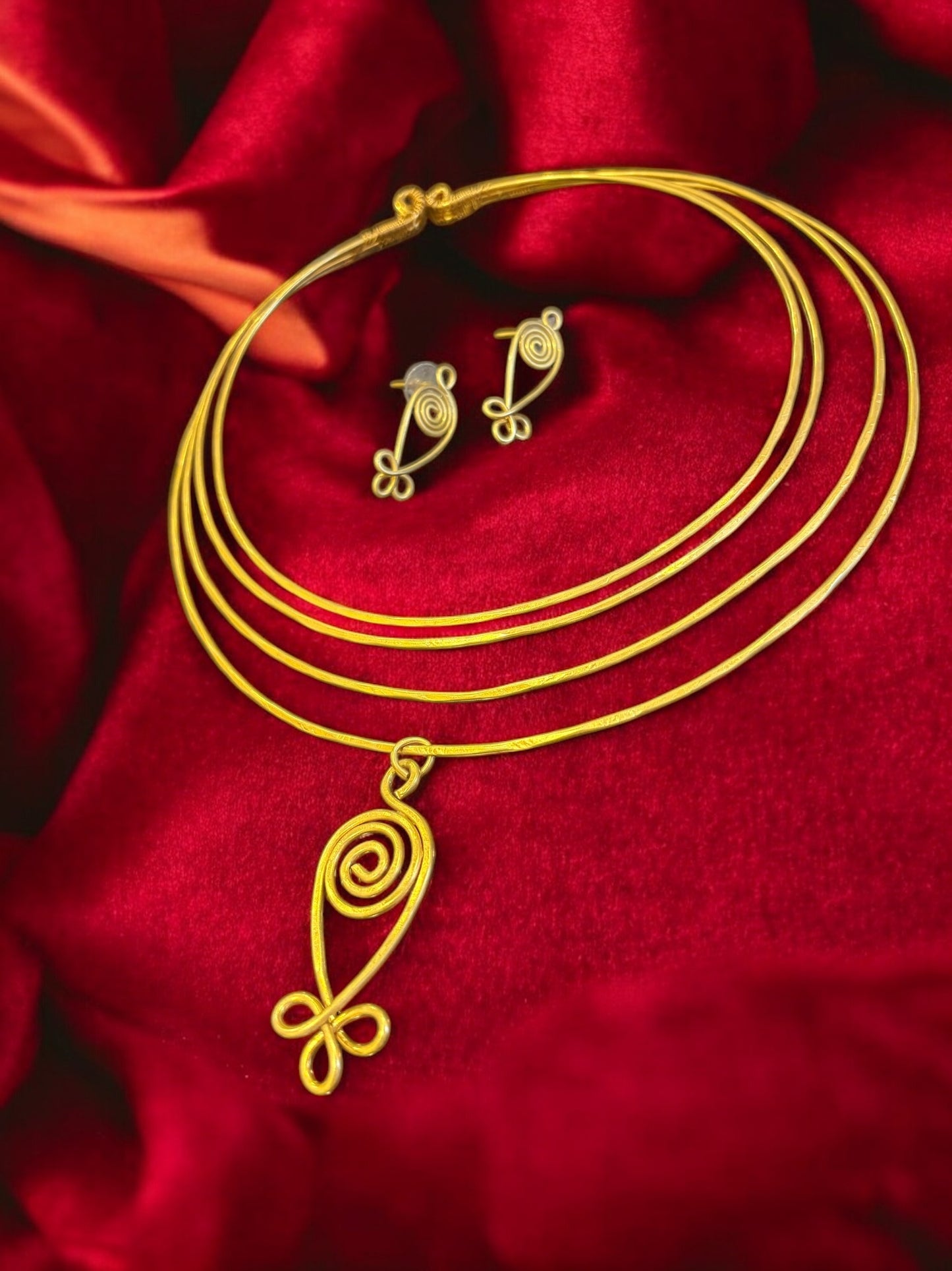 spiral-fish-four-tiered-brass-hasli-necklace-jewelry-set-necklace-earrings