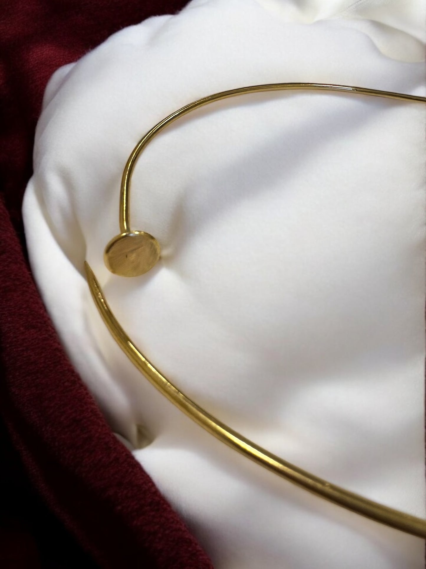 screw-brass-hasli-necklace