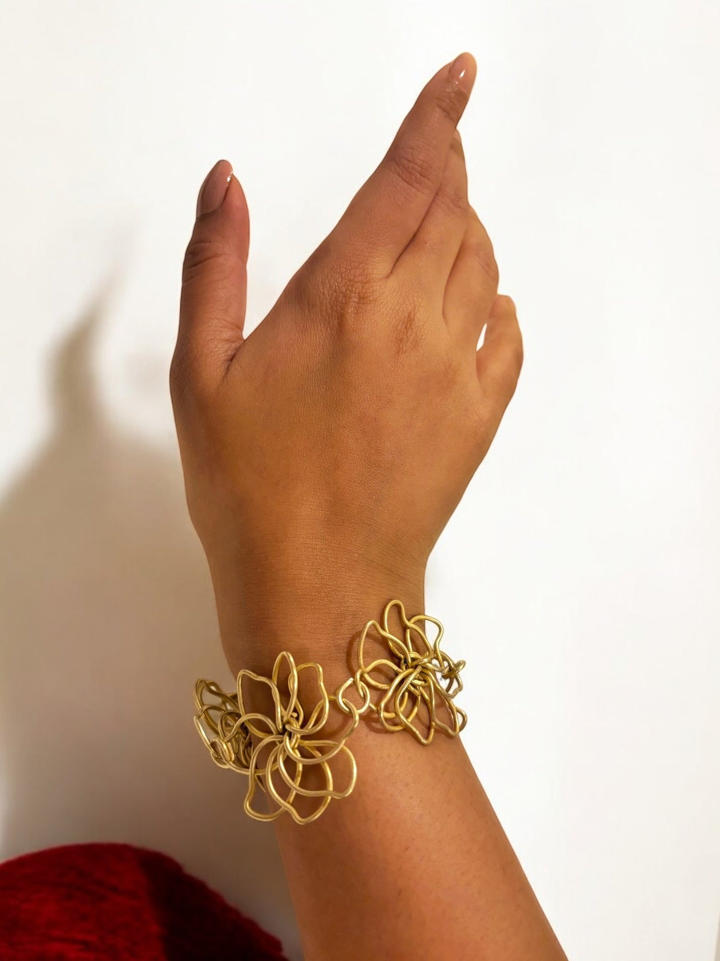small-flowers-brass-bracelet
