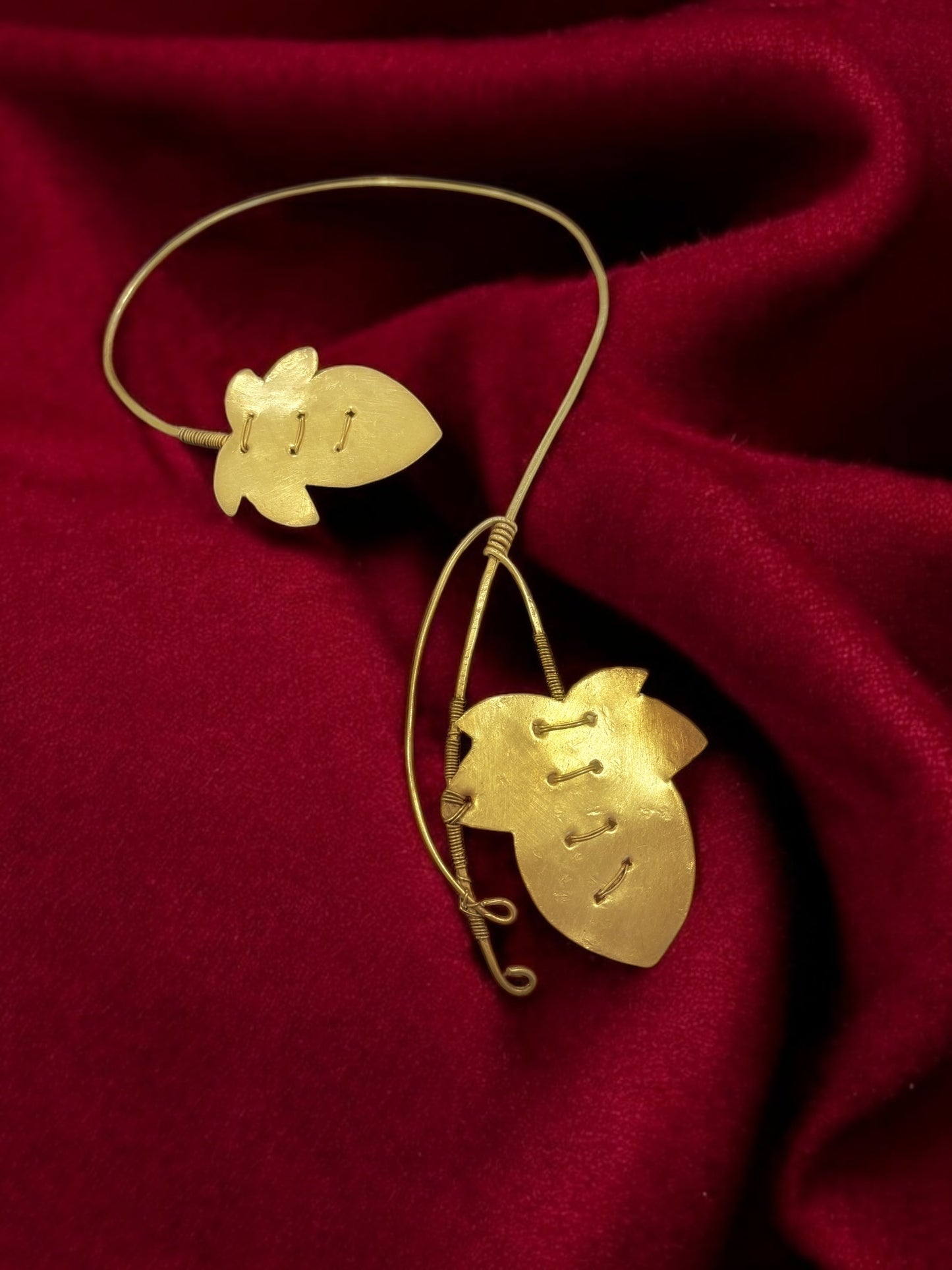 chinar-do-patti-brass-hashuli-necklace