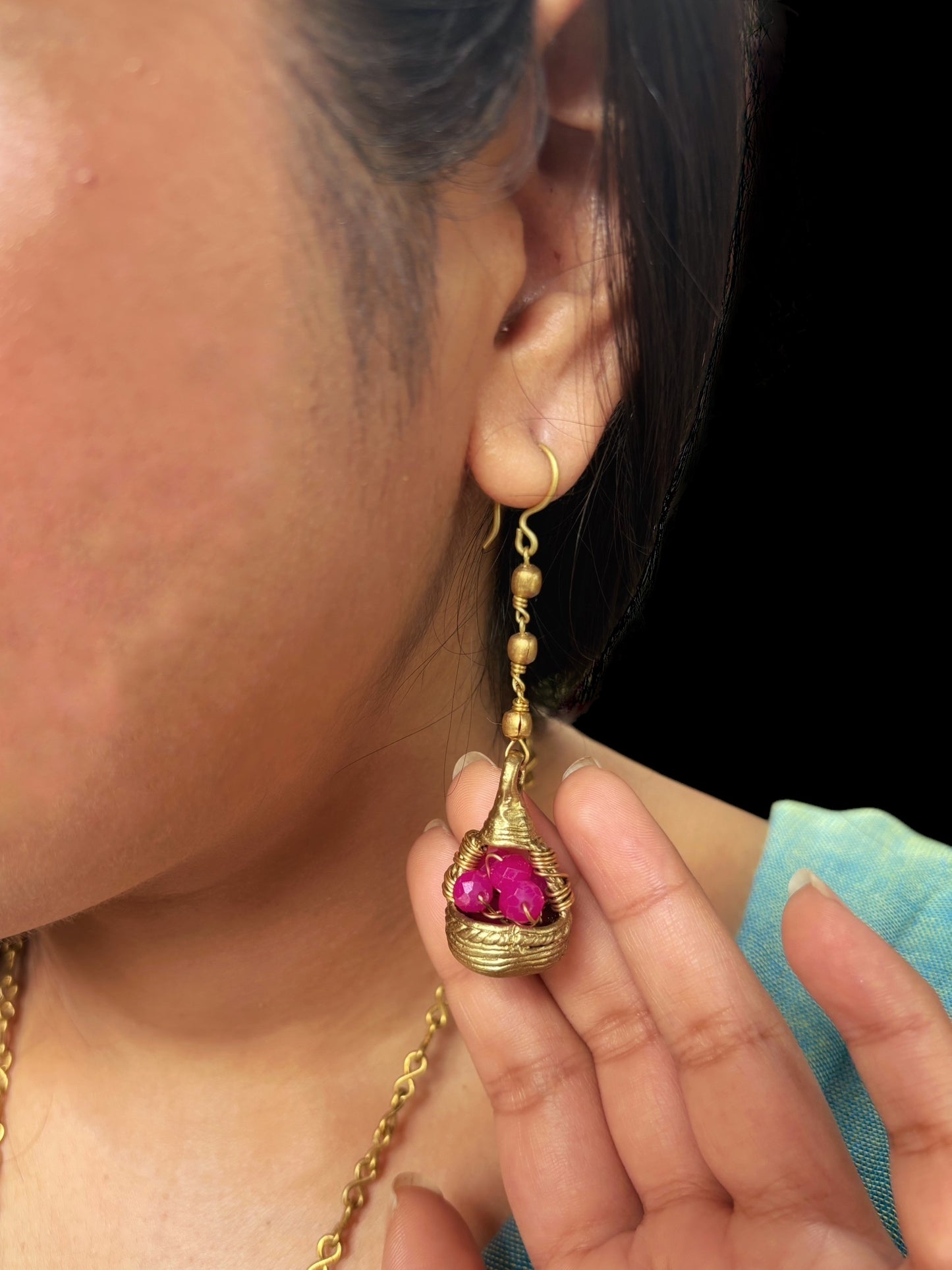 pink-grapes-basket-dokra-crystal-and-brass-dangler-earrings