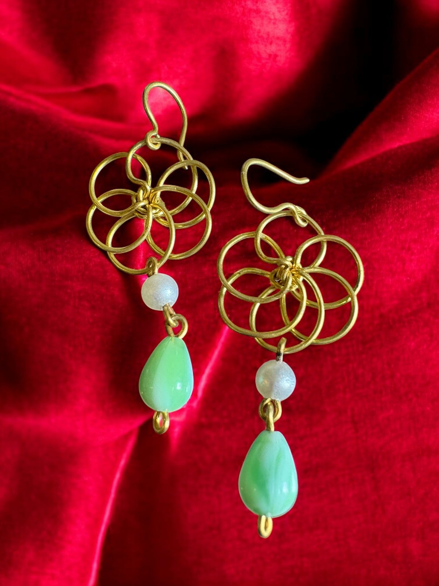 Princess Jasmine Floral Brass Necklace Jewelry Set (Necklace + Earrings)