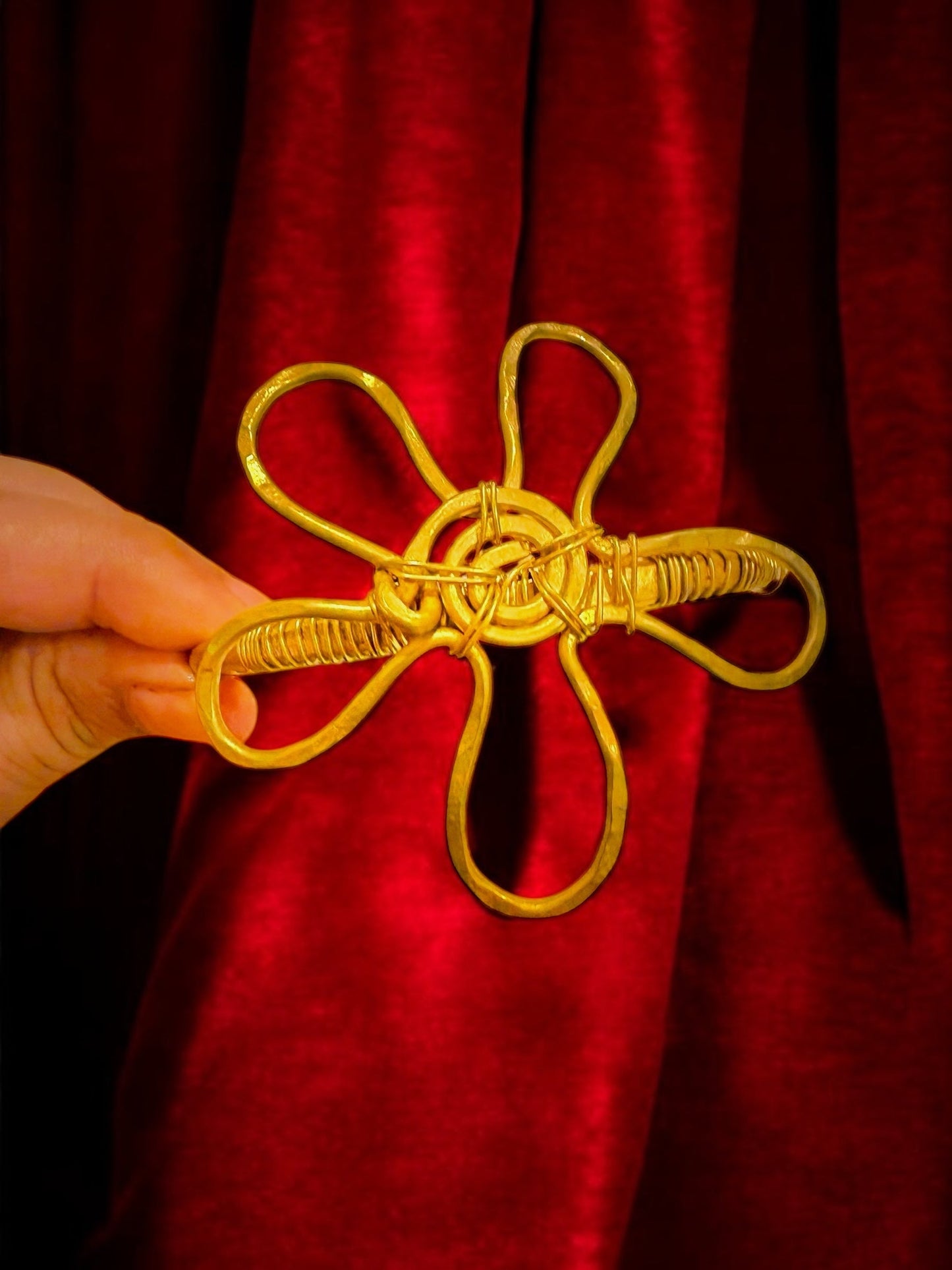 flora-brass-bracelet