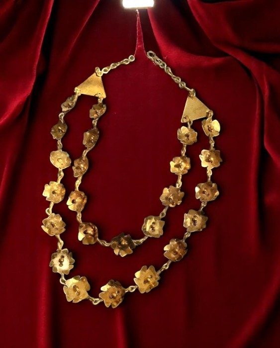 shiuli-brass-statement-necklace-jewelry-set-necklace-earrings