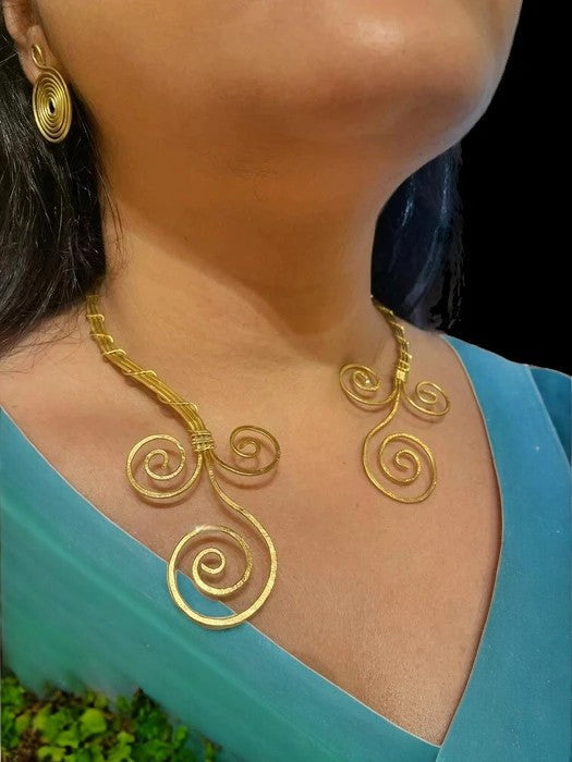 spiral-vine-brass-hasli-necklace-jewelry-set-necklace-earrings