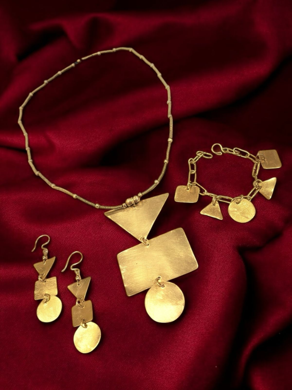geometry-long-chain-brass-necklace-jewelry-set-necklace-earrings-bracelet