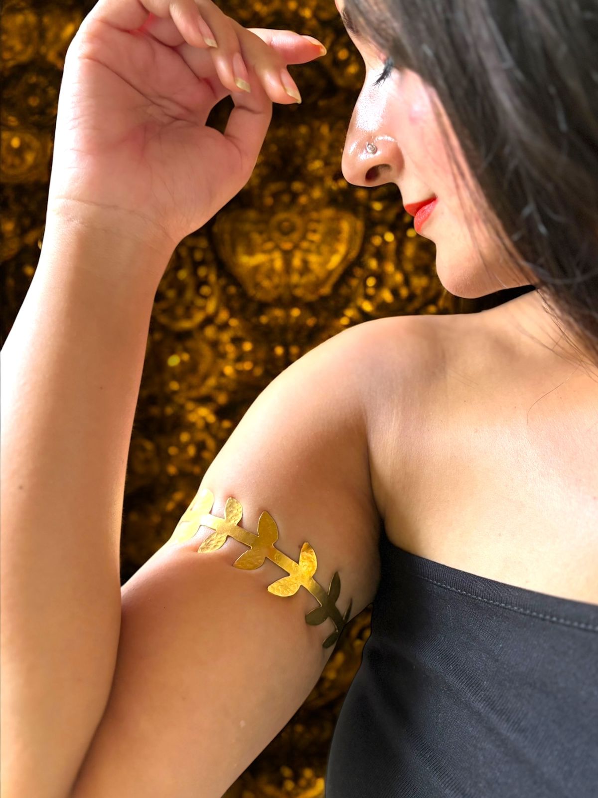 Curvy Leaf Wrap Brass Arm Cuff