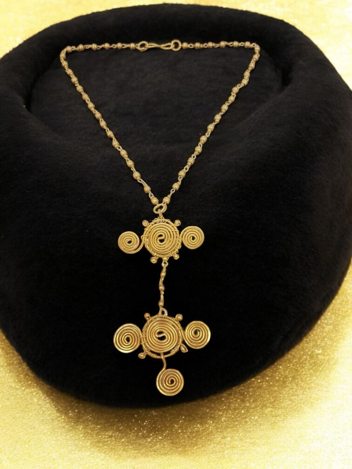 mohini-spiral-pendant-brass-necklace