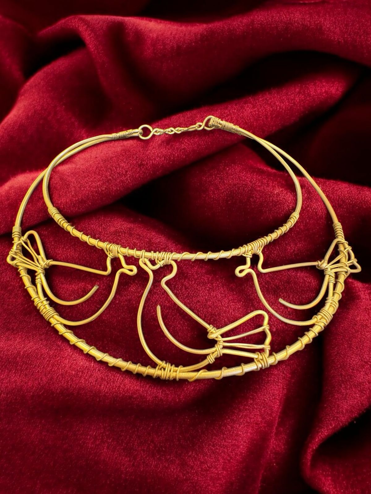 mocking-birds-brass-necklace