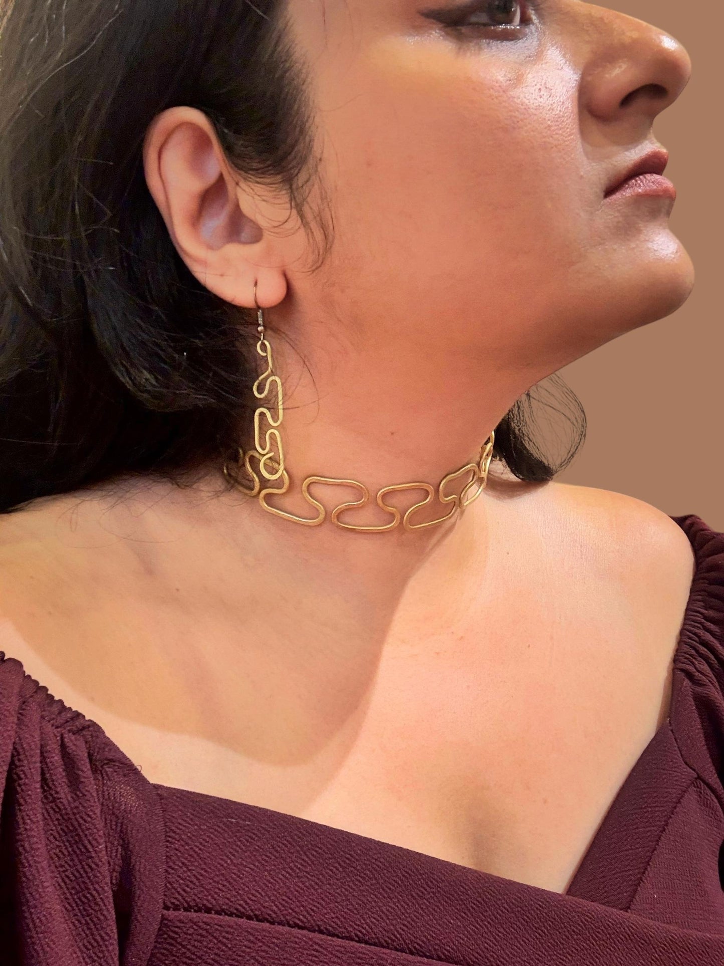 flat-spiral-mini-brass-choker-necklace-jewelry-set-necklace-earrings-bracelet