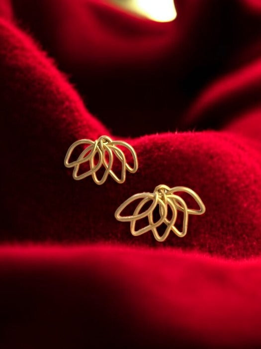 petals-brass-stud-earrings