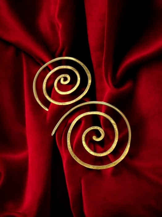 spiral-hoop-brass-earrings