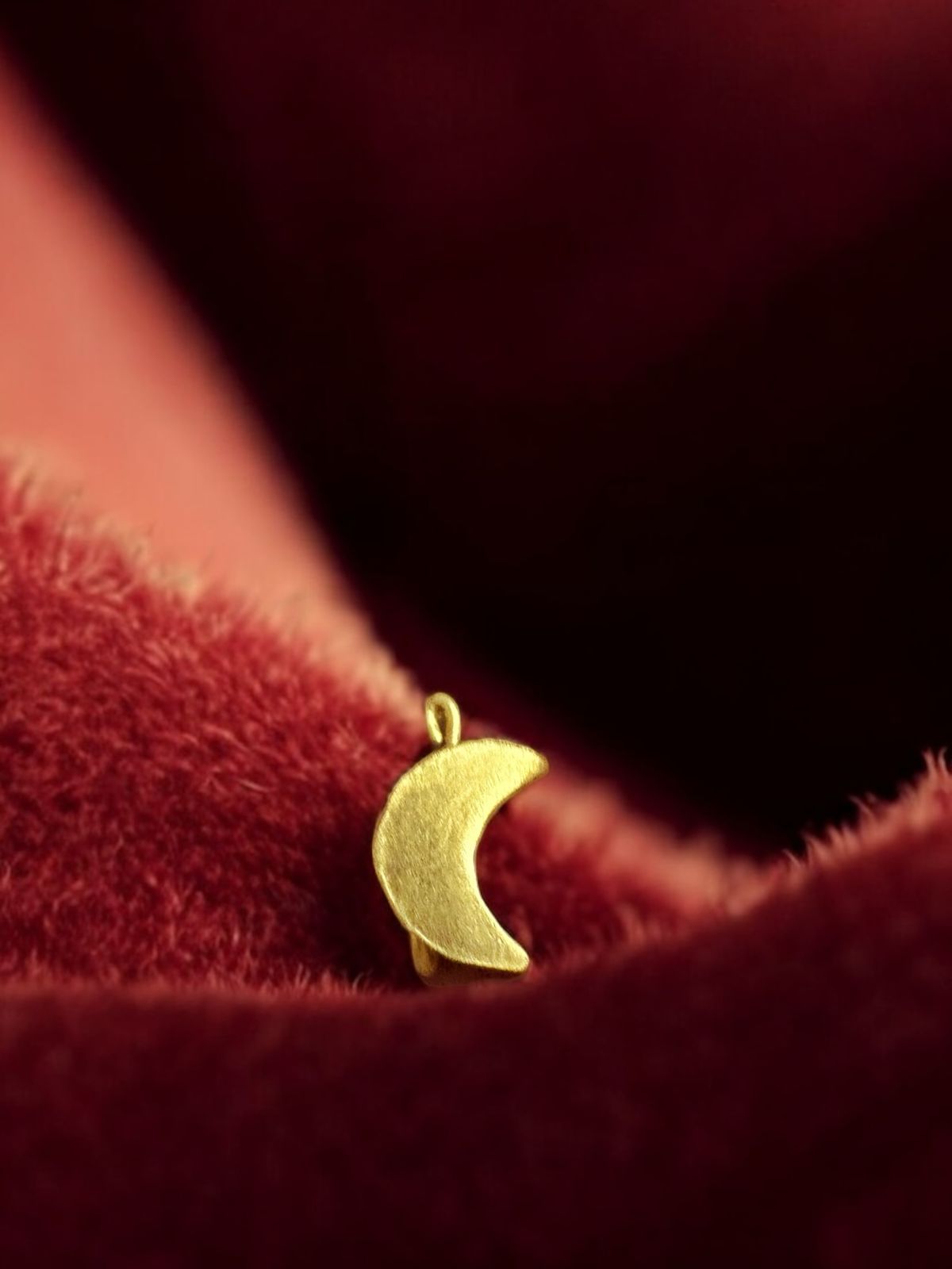 crescent-moon-brass-faux-nosepin