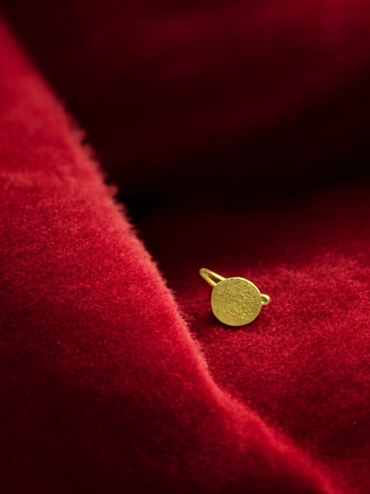 oneside-curly-brass-faux-nosepin-copy
