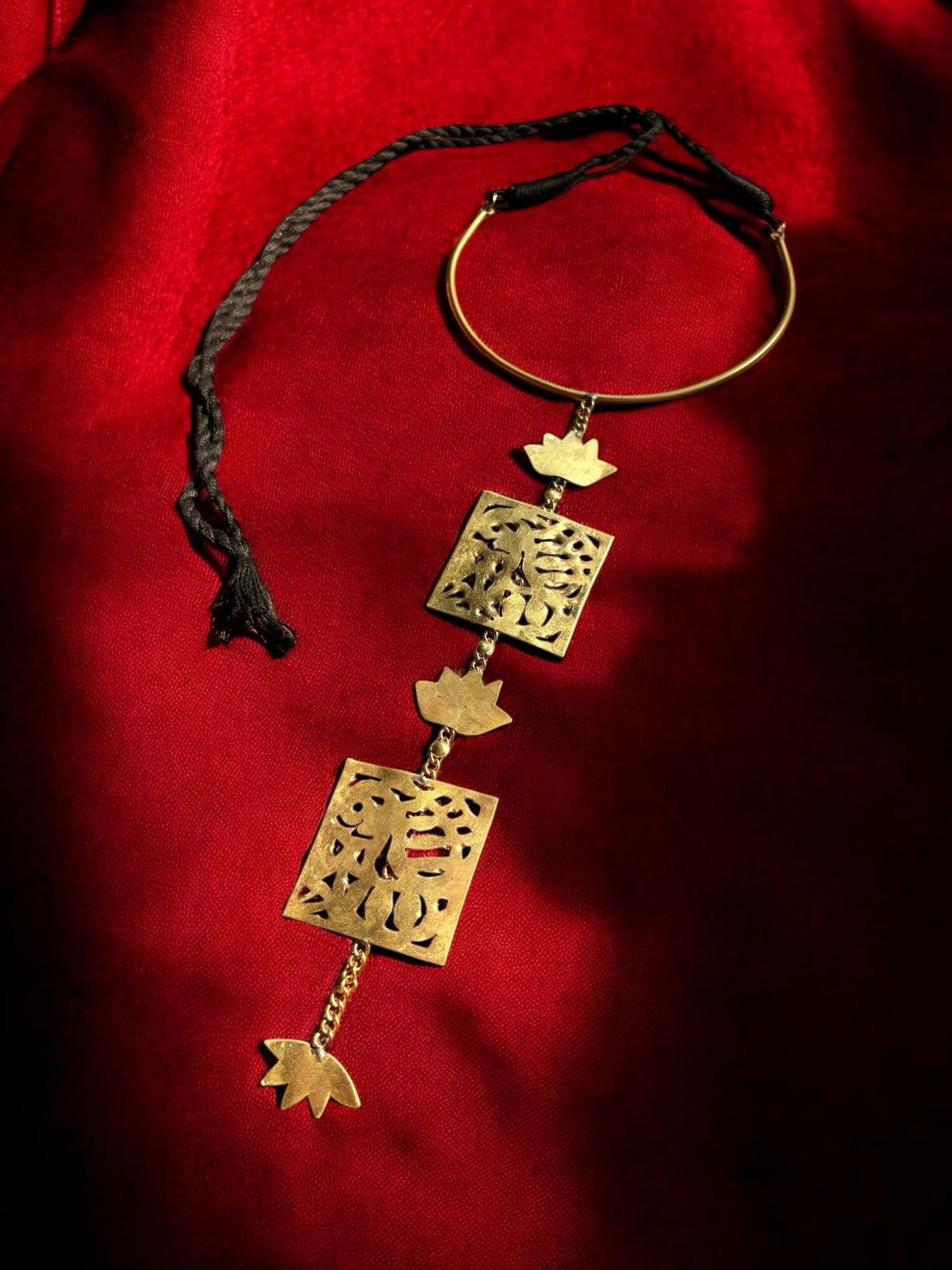 aradhana-cutwork-long-statement-brass-necklace