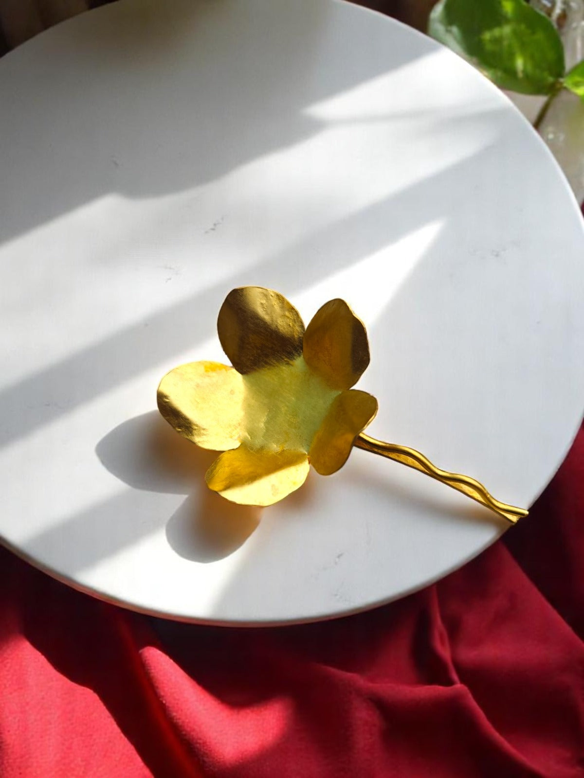 small-flower-brass-hair-clips-set-of-3-copy