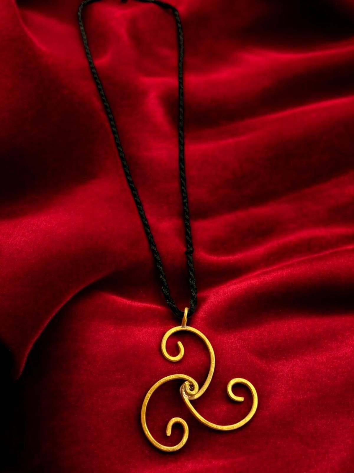 Tri Spiral Wheel Brass Pendant Chain Necklace