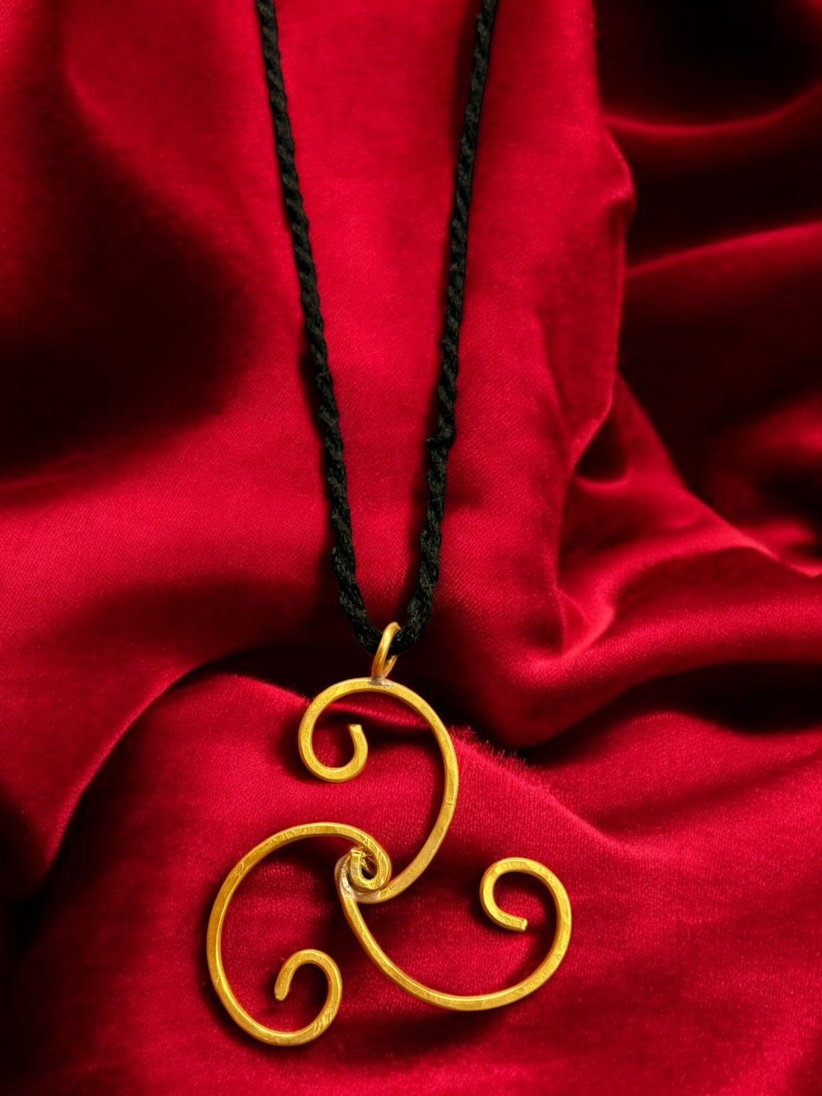 Tri Spiral Wheel Brass Pendant Chain Necklace