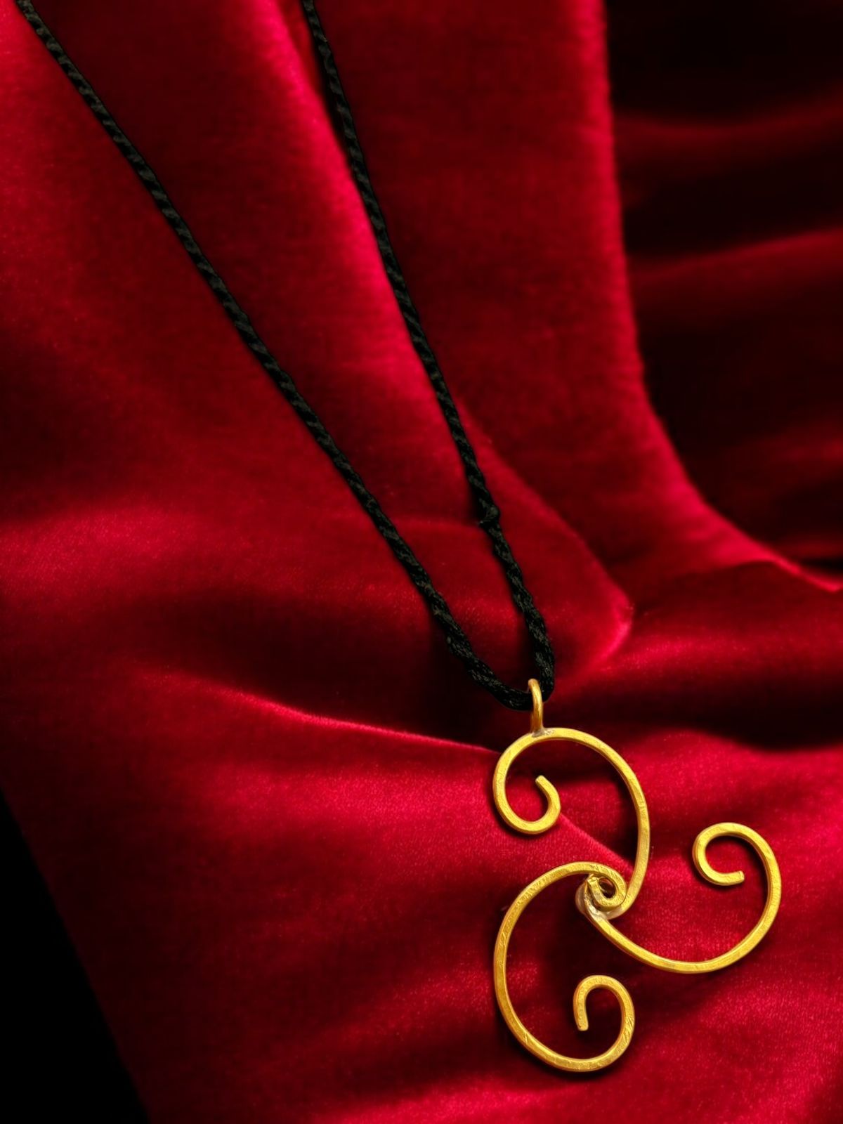 Tri Spiral Wheel Brass Pendant Chain Necklace
