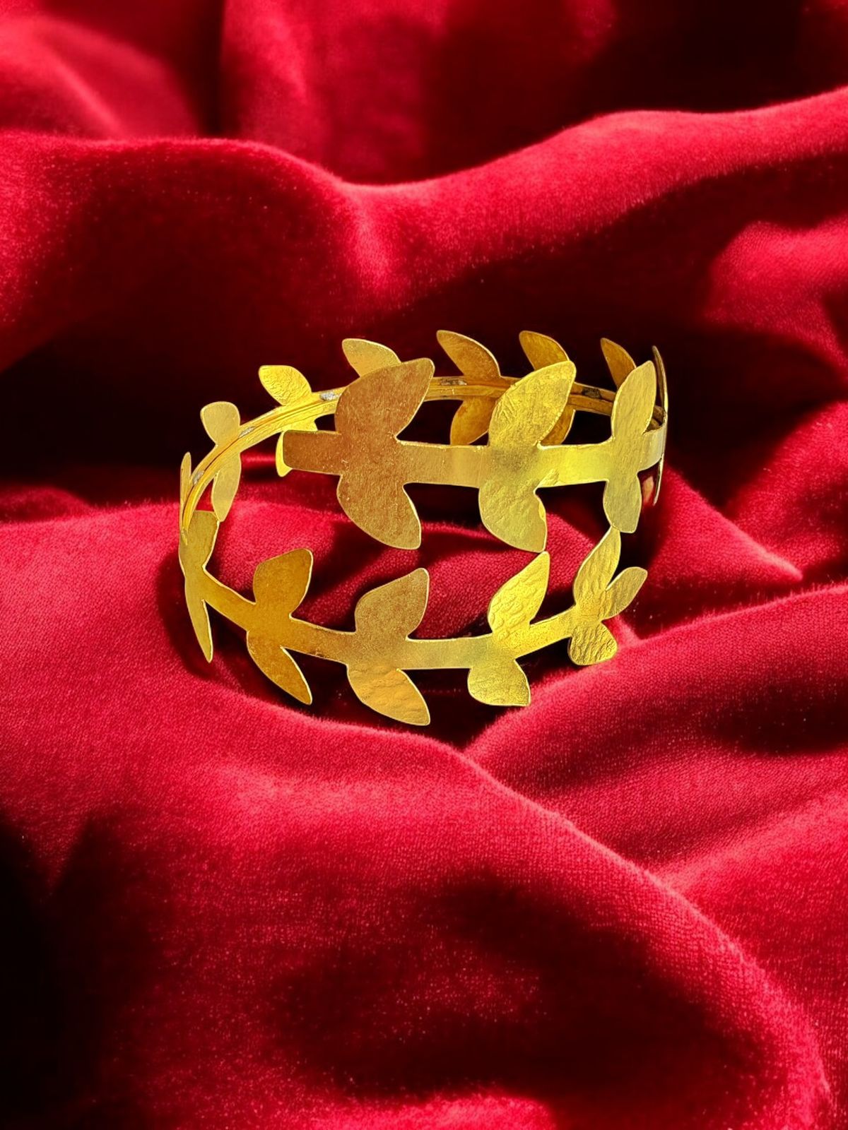 Curvy Leaf Wrap Brass Arm Cuff