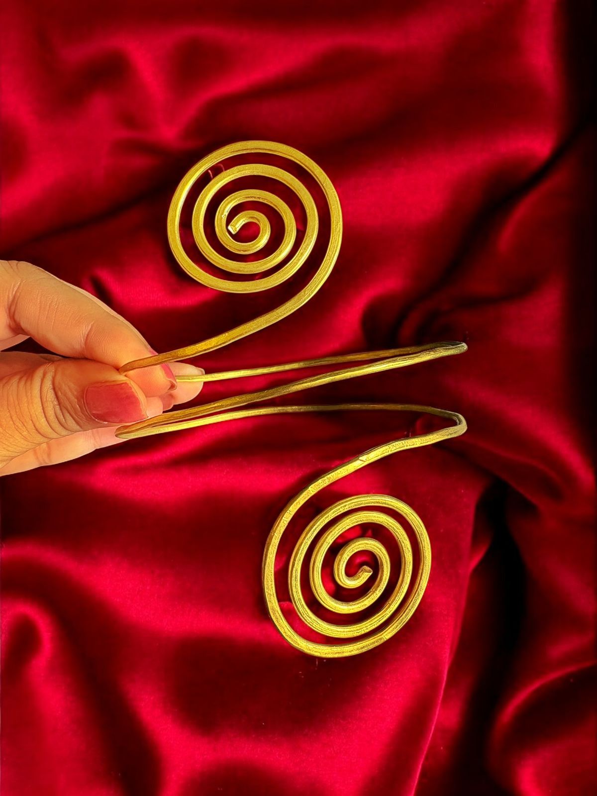 Double Spiral Brass Arm Cuff