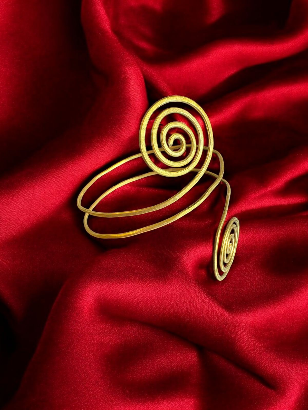 Double Spiral Brass Arm Cuff