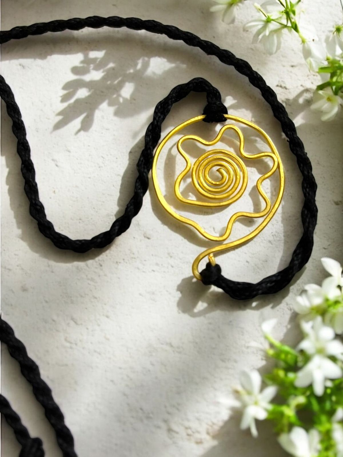 Floral Circle Brass Anklet - Black