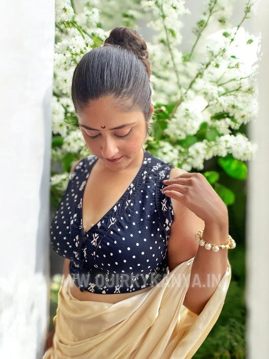 Kaala Khatta Printed Sleeveless Blouse - Black