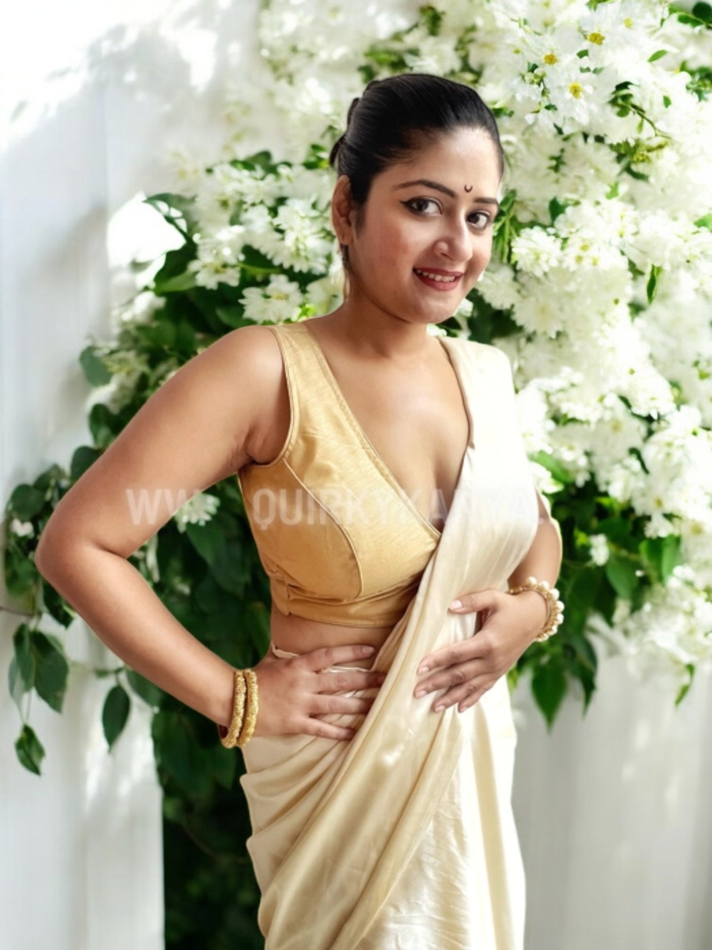 Mandakini Celebrity-cut Sleeveless Cotton Silk Blouse - Pale Gold