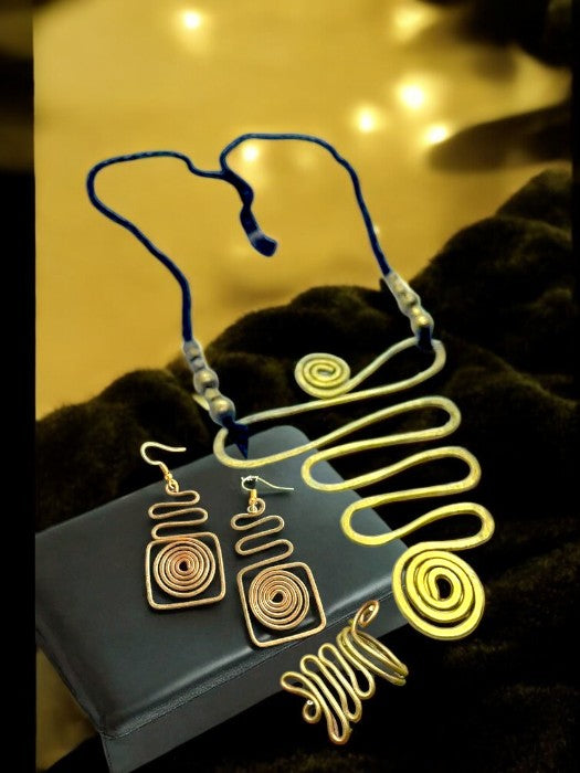 zigzag-double-spiral-brass-pendant-necklace-jewelry-set-necklace-earrings-ring