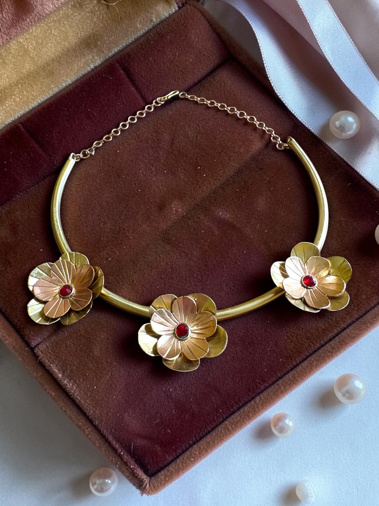 Fleurs Brass Hasli Necklace Jewelry Set (Ear Studs,Necklace,Ring) - Red