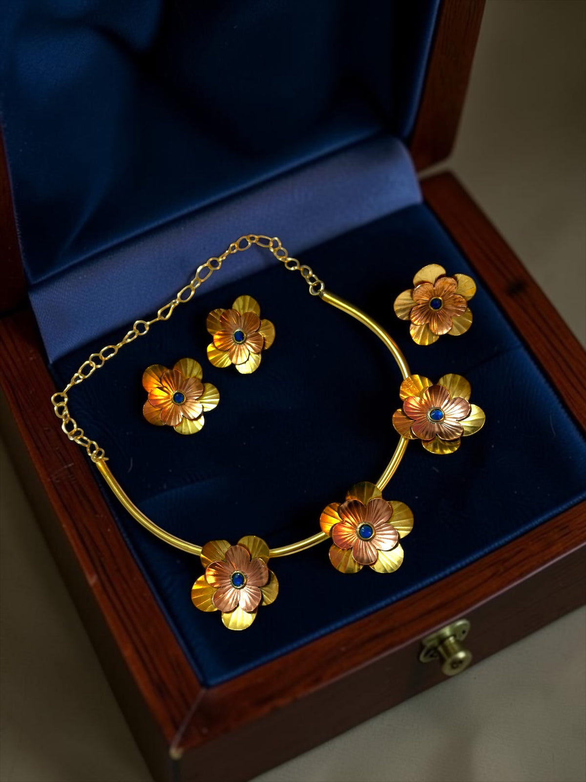 Fleurs Brass Hasli Necklace Jewelry Set (Ear Studs,Necklace,Ring) - Deep Blue