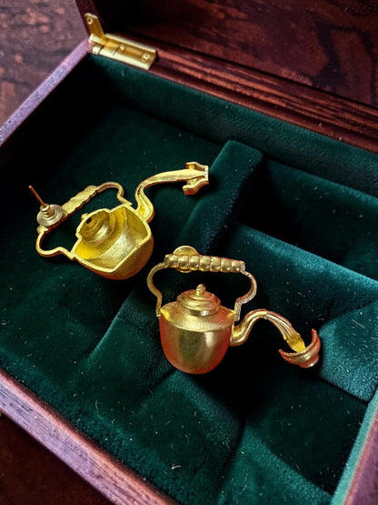 High Tea Premium Sculptural Brass Necklace Jewelry Set (Necklace, Earrings)