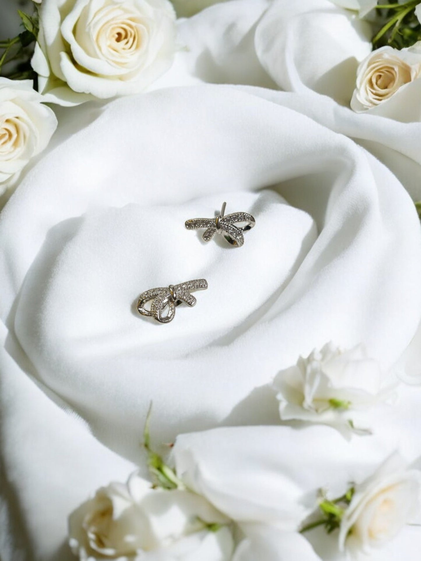 Bow AD Stone Ear Studs