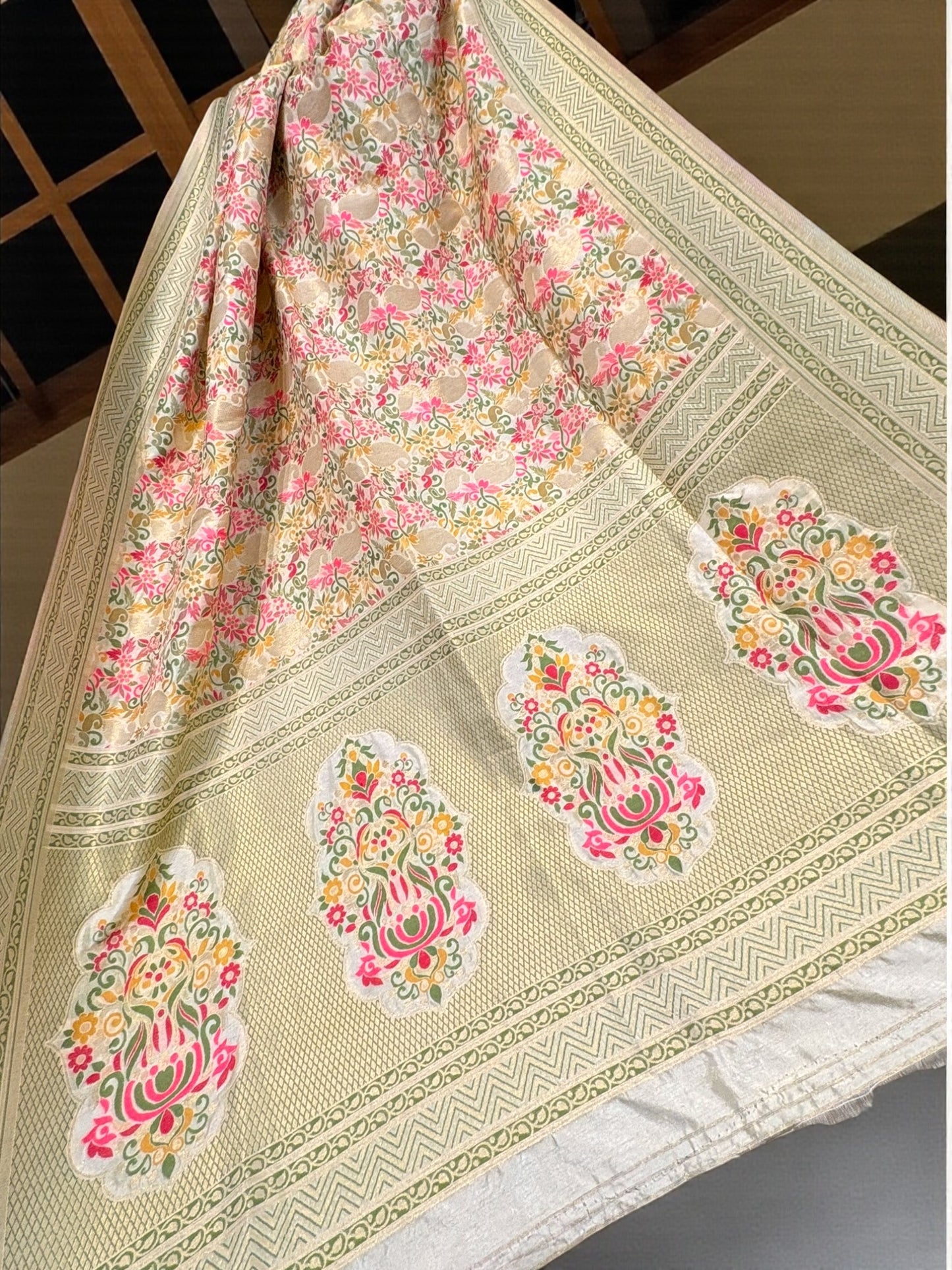 Manjari Pashmina Benarasi Saree - Cream